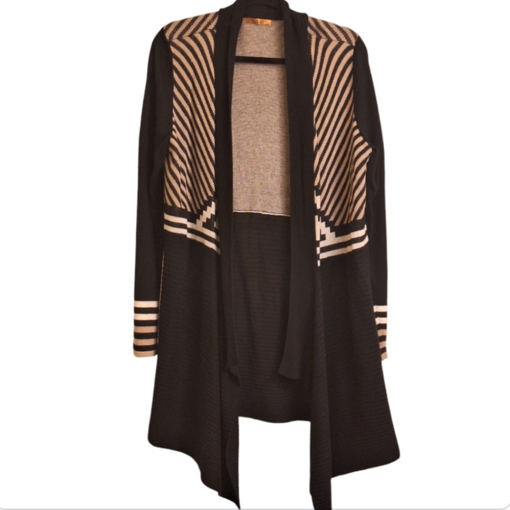❤️Belldini Cardigan SZ: XL Tall XXL Black Tan and White Aztec Design Open Front
